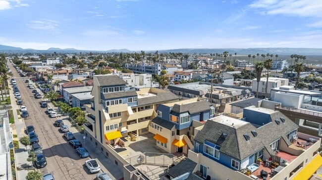 Building Photo - Imperial Beach: Unobstructed Ocean and Pier Views with 2 Balconies!!!
