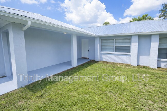 Foto del edificio - 3041 Hoban Ave