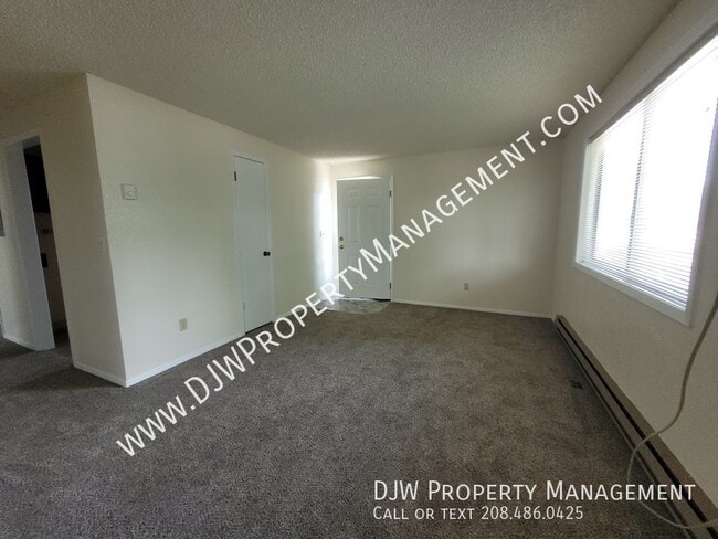 Building Photo - 2060 S Colorado Ave