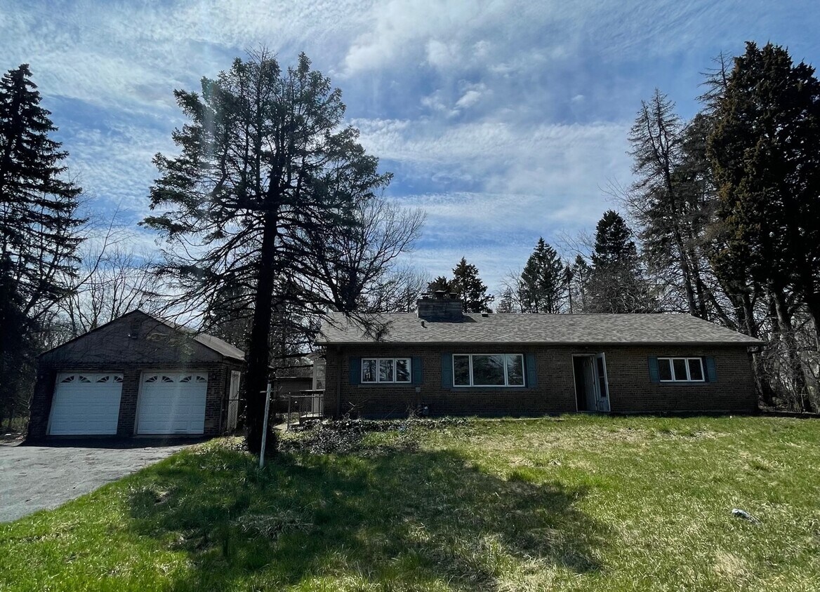 229 75th St, Willowbrook, IL 60527 House Rental in Willowbrook, IL