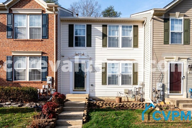 Foto del edificio - 8739 Thornbrook Dr