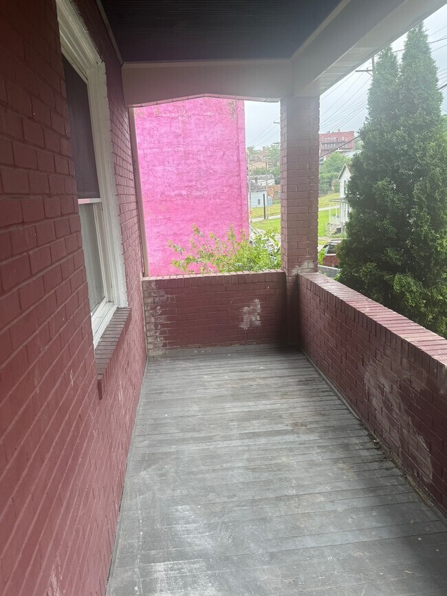 Foto del edificio - 124 N 3rd St