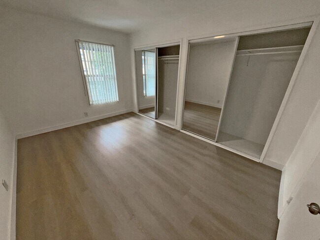 Foto del edificio - 4402 Mammoth Ave