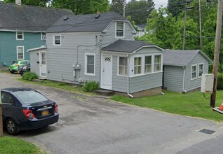 Building Photo - 597-599 Rock Beach Rd
