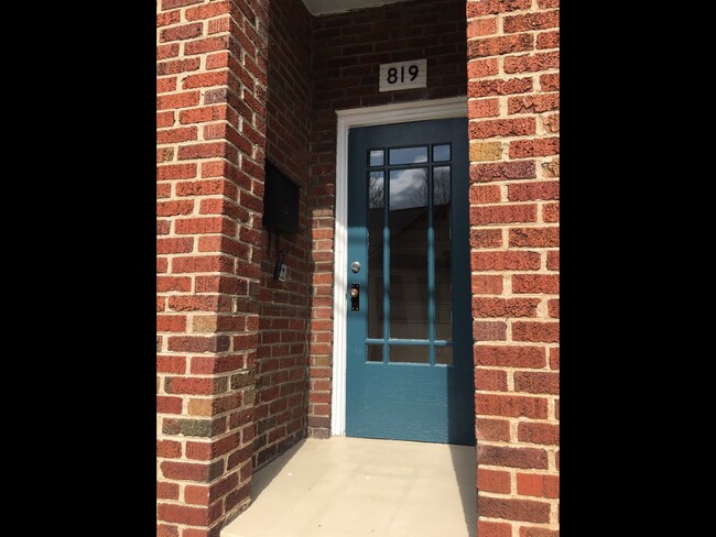 Foto del edificio - 511 W Walnut St