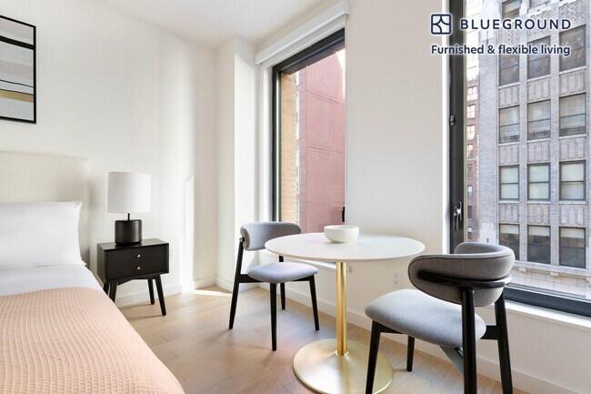 Foto del edificio - 244 W 29th St