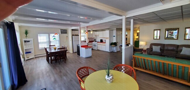 Building Photo - 108 Ocean Dr