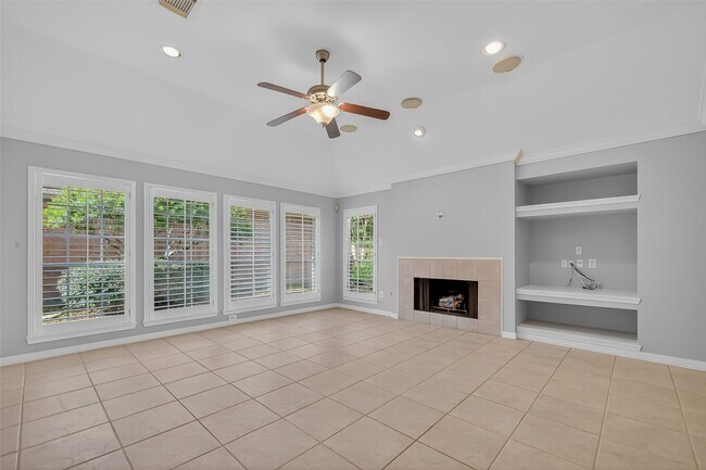 Foto del edificio - 13919 Aspen Cove Dr