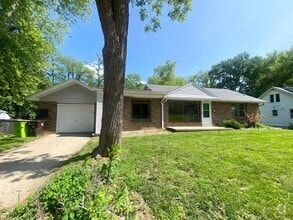 Building Photo - 1503 E Rouse Ave