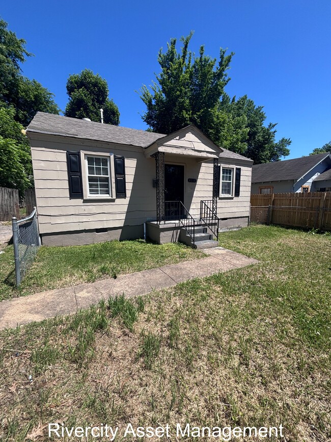 Building Photo - 1116 N Holmes St