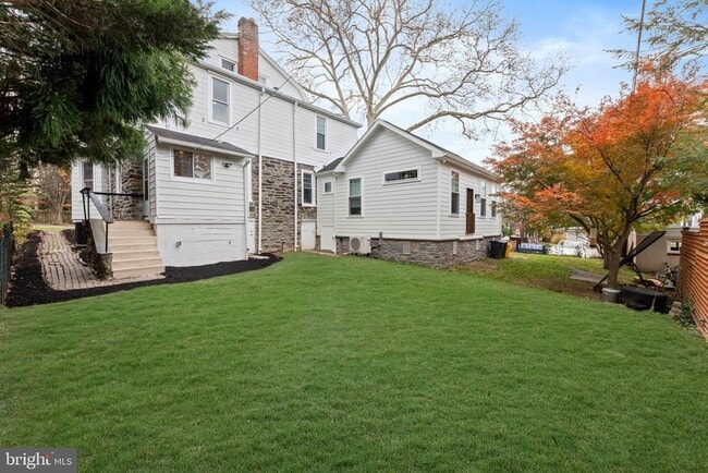 Building Photo - 209 Merion Ave