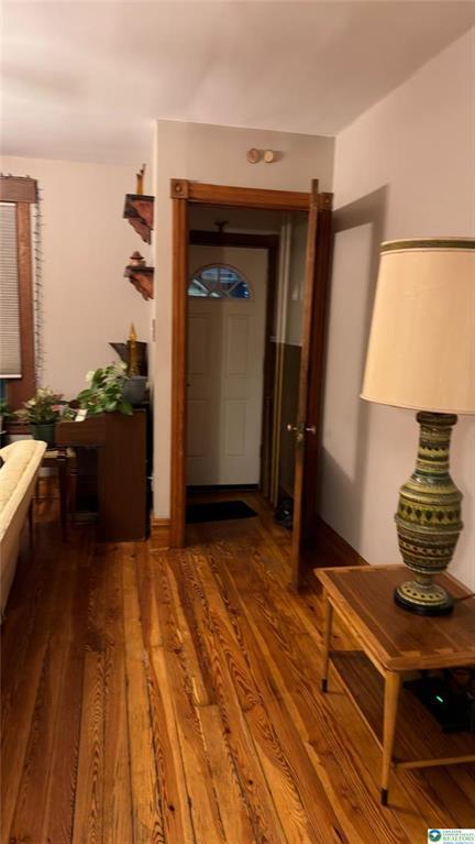 Foto del edificio - 1111 Fullerton Ave