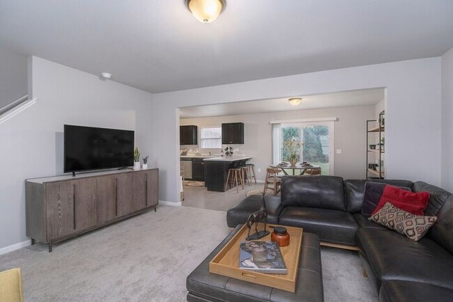 Foto del edificio - 59560 Glidden St