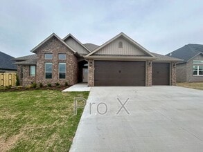 Building Photo - 1812 Charles St