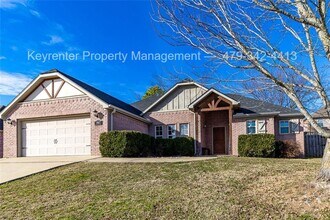 Building Photo - 741 Venice St