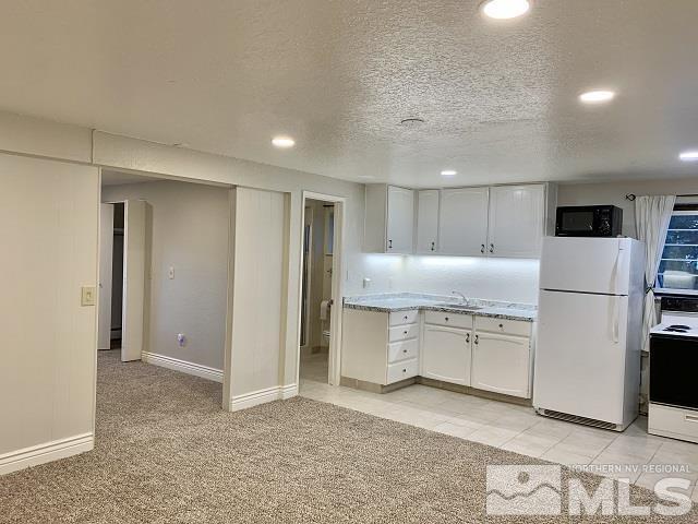 Building Photo - 1530 Krupp Cir