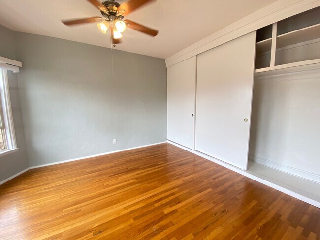 Foto del edificio - Must-See Bankers Hill 1BR, Parking Included, Pets Welcome