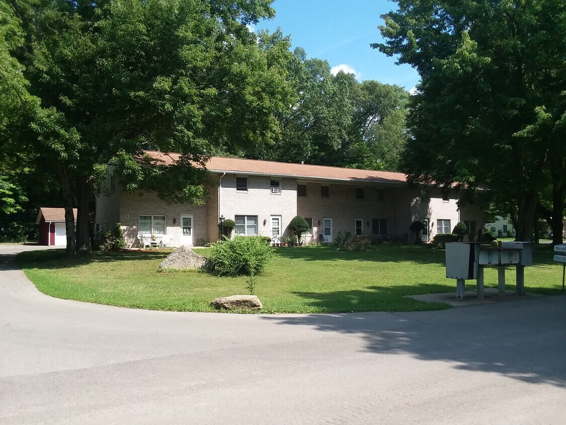 101 Maple Ave. - 101 Maple Ave