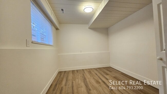 Building Photo - 1587 Stayte Rd