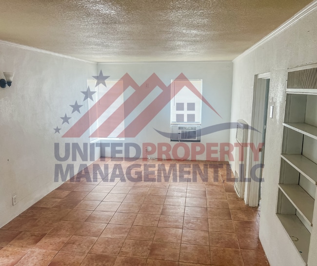 Building Photo - 207 N Alameda St