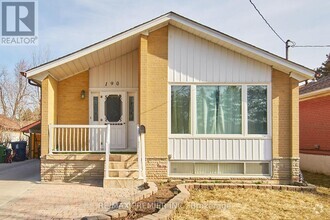 Building Photo - 190 Taysham Crescent