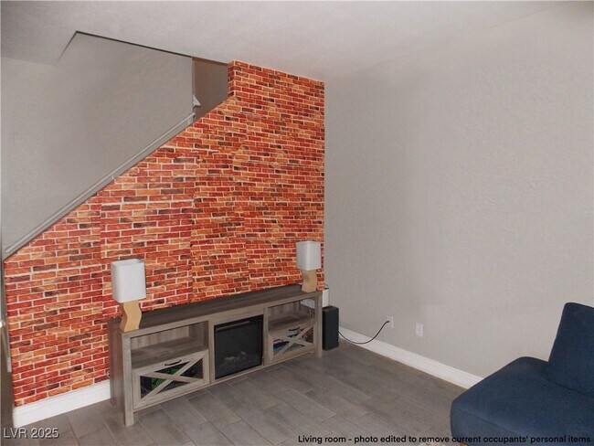 Foto del edificio - 9909 Calabasas Ave