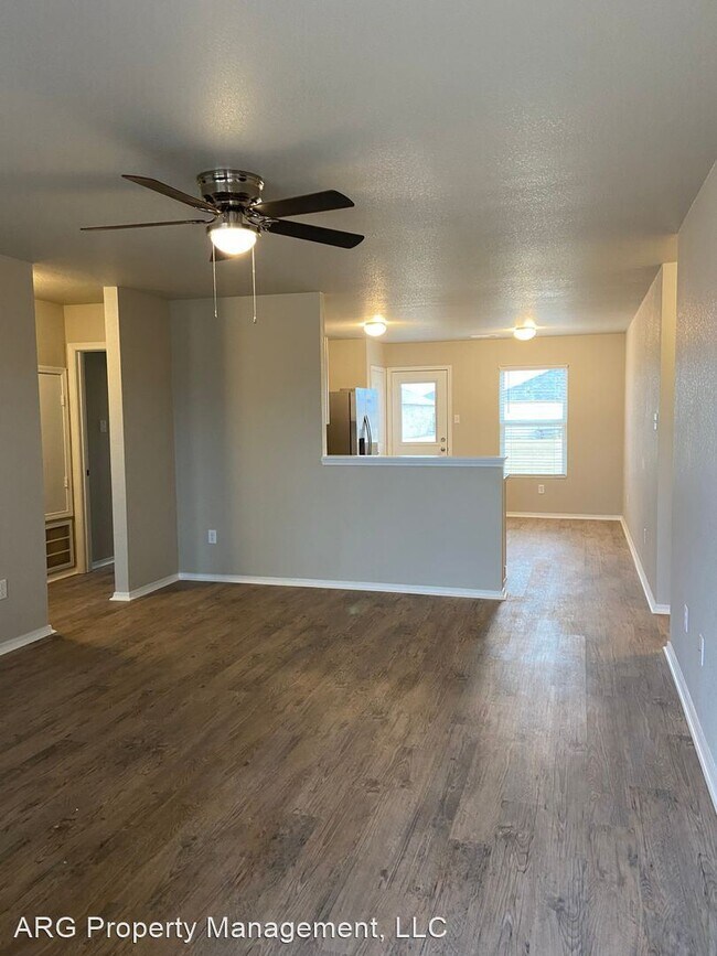 Building Photo - 3 br, 2 bath House - 3825 Travers Lane