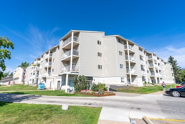 Building Photo - Westridge Estates B