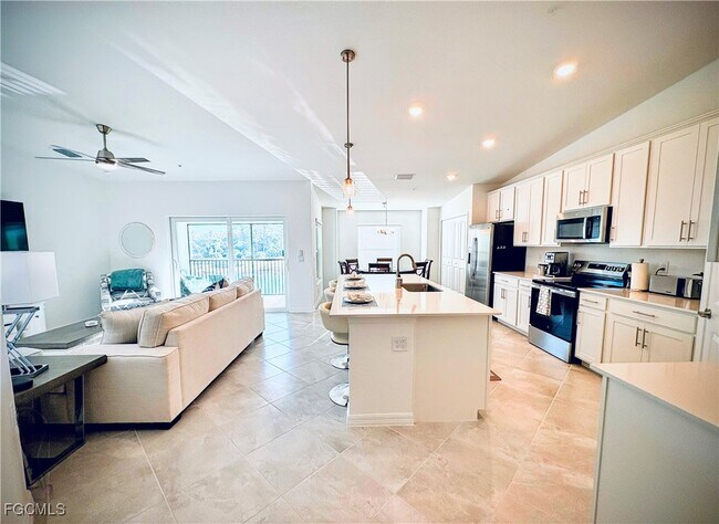 Foto del edificio - 15155 Bluffton Ln