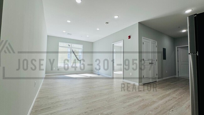 Foto del edificio - 177 Hamilton Ave