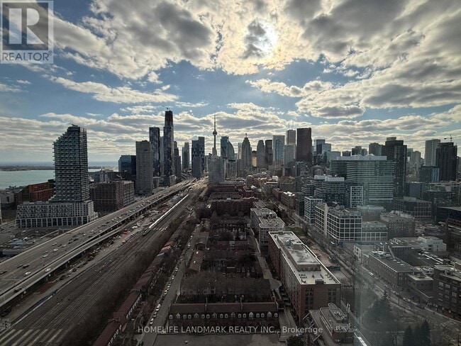 Building Photo - 35 Parliament St