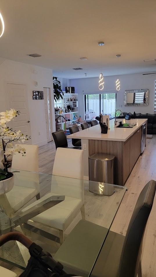 Foto del edificio - 10455 NW 82nd St