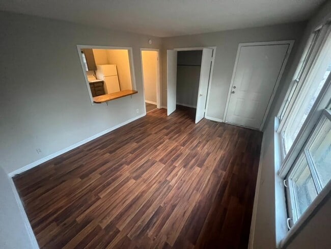 Photo - 5011 Brewer Ct Apartment