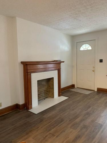 Building Photo - 768 Siebert St