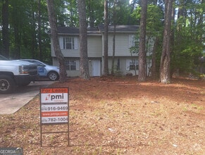 Building Photo - 6562 Carriage Ln