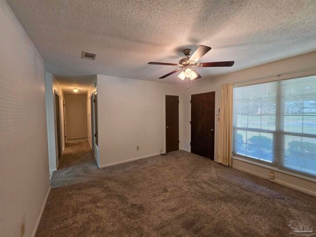 Building Photo - 5505 Fairview Dr