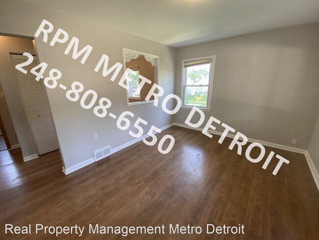 Foto del edificio - 3 br, 1 bath House - 24583 Valley Ave