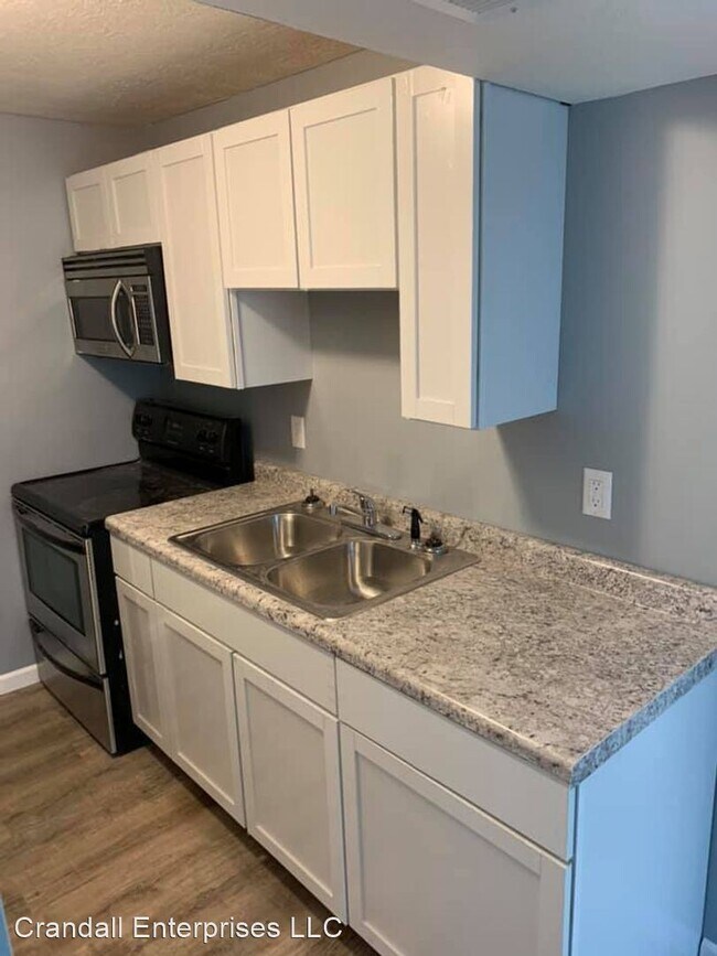 Foto del edificio - 2 br, 1 bath House - 214 Elm Street