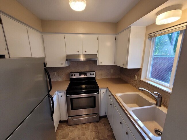 Foto del edificio - Well-kept 2-story townhome!