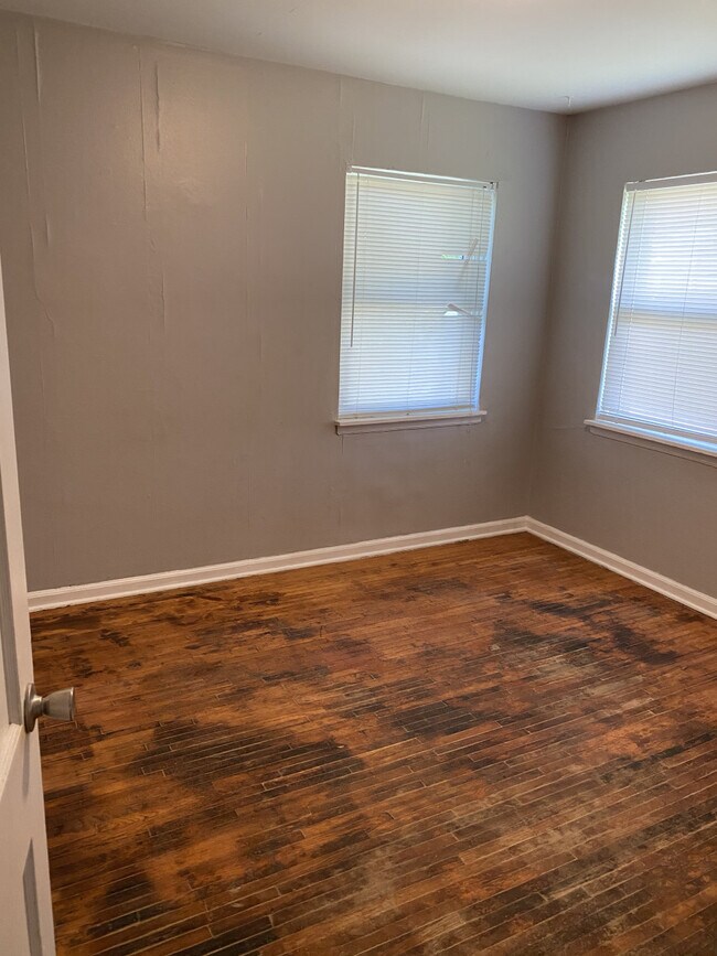 Building Photo - 6514-6516 E Cottonwood