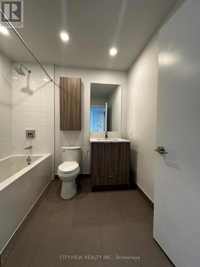 Building Photo - 430-2430 Square One Dr