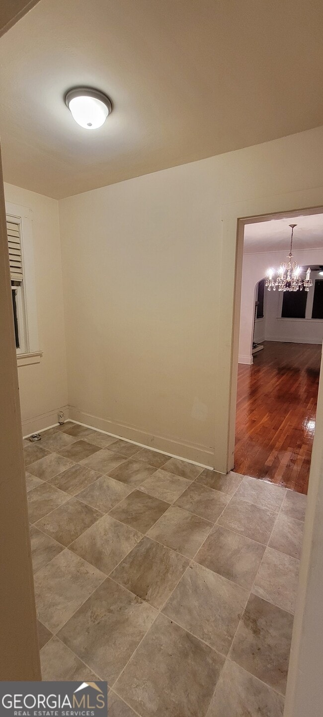 Building Photo - 651 W 42nd St