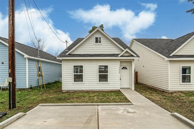 Building Photo - 16888 Kempwood