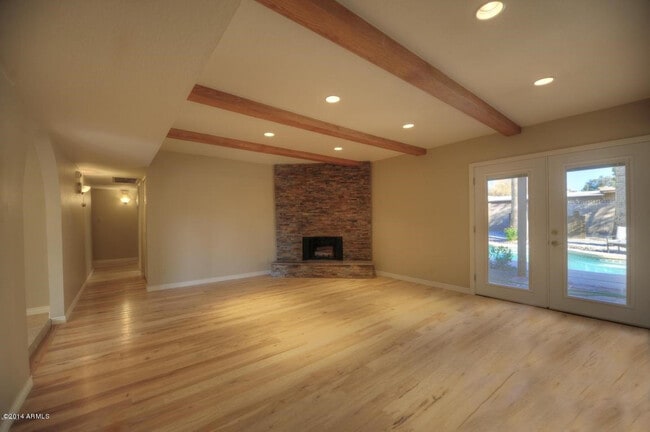Building Photo - 6548 E Presidio Rd