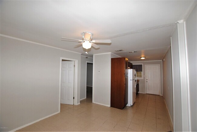 Foto del edificio - 321 S 10th St