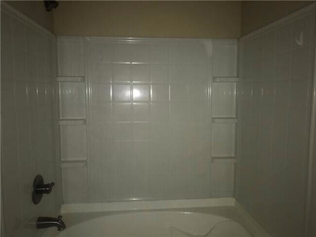 Foto del edificio - Great Townhome in Prime Locaton