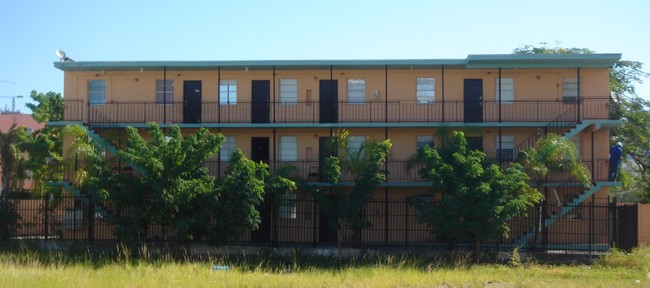 Building Photo - Miami Riverfront Apartments