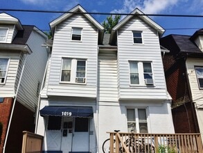 Building Photo - 1019 Mellon St