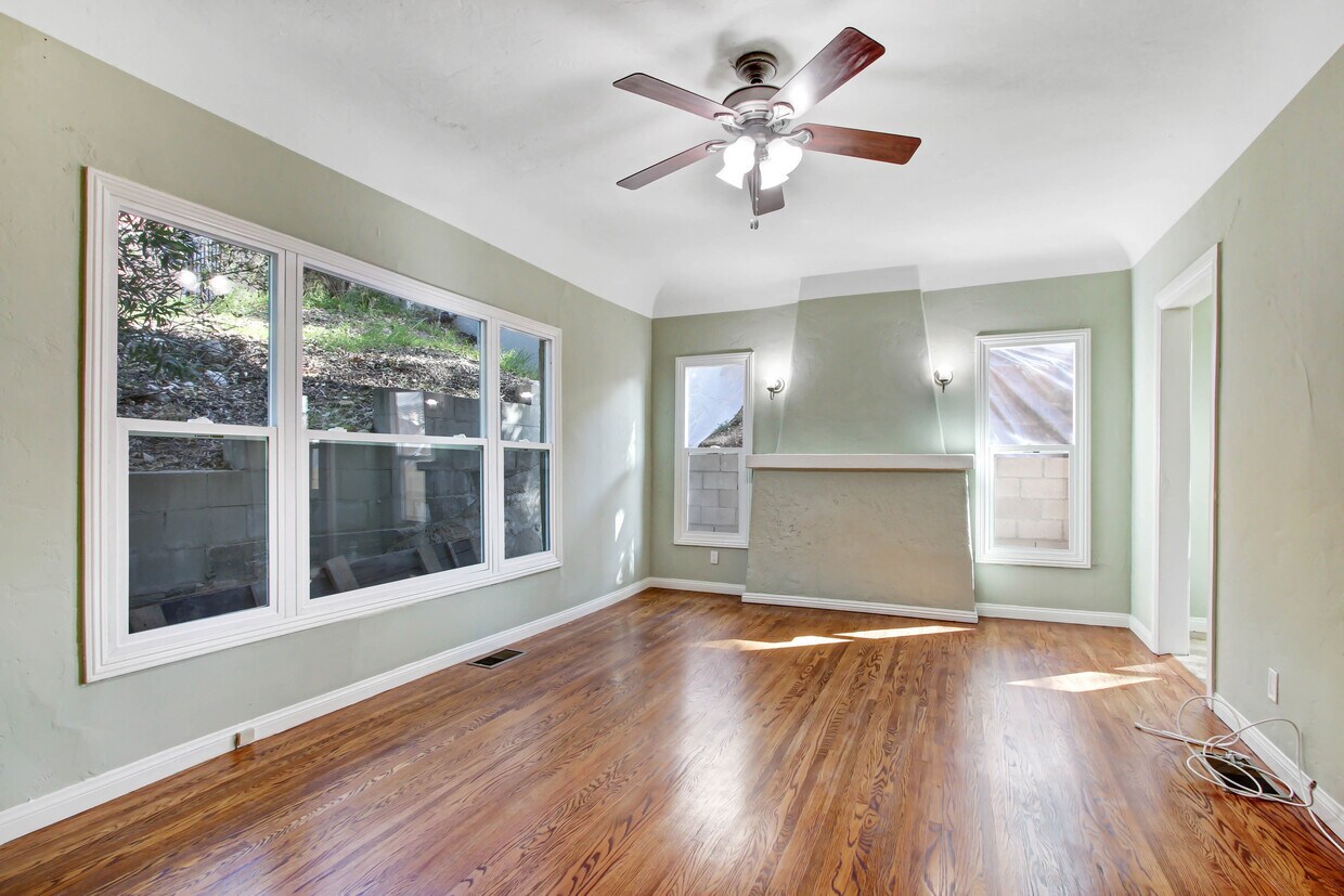 Primary Photo - 1536 Lemoyne St