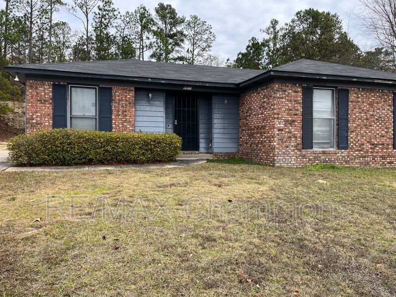 Primary Photo - 6900 Cove Cir